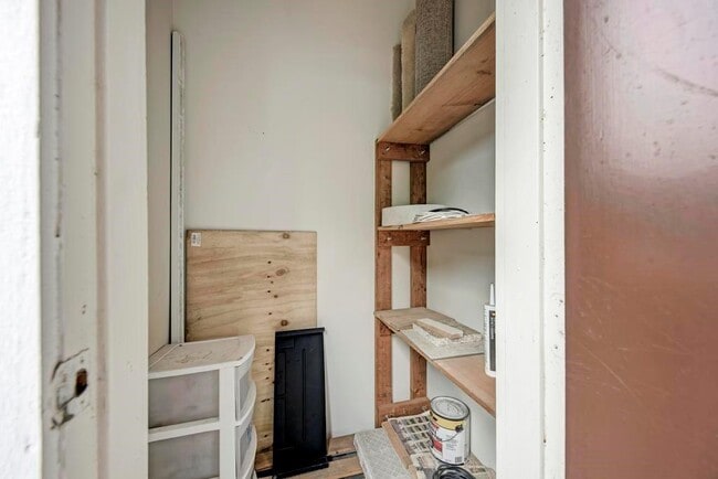 Building Photo - 2901 San Jacinto Blvd