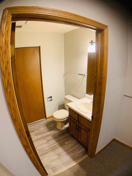 Building Photo - 371 Winnebago Ct