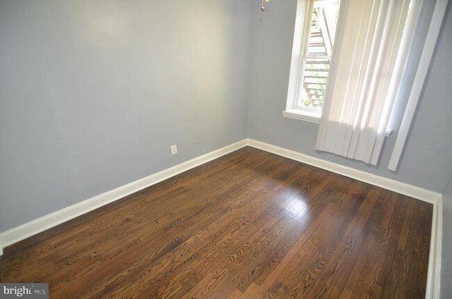 Building Photo - 39 Galveston Pl SW