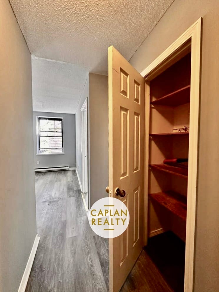 Building Photo - 1407 Chapel St