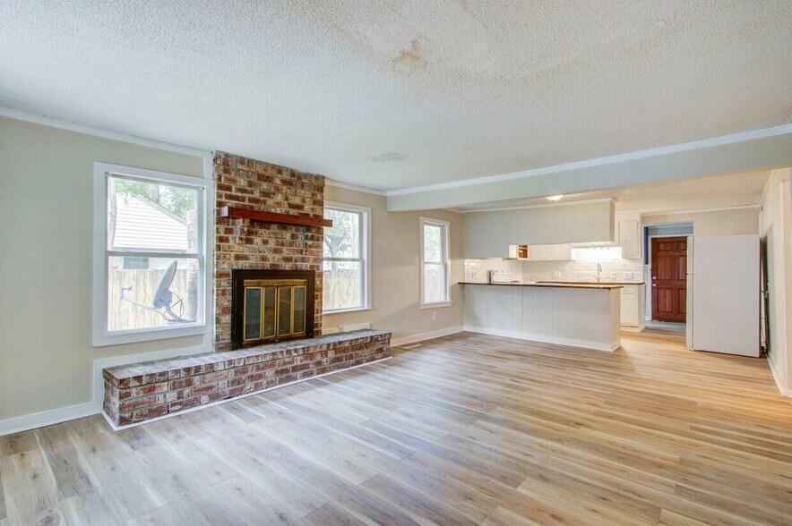 Building Photo - 1846 Elsey Dr