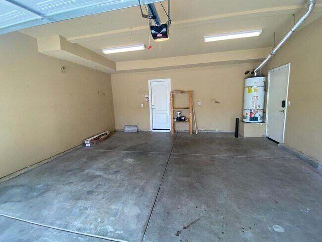 Building Photo - 3600 Silverwood Rd