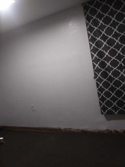 Building Photo - 3556 W McLean Ave