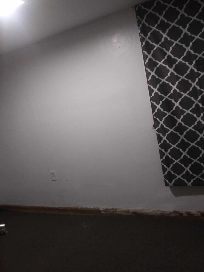 Building Photo - 3556 W McLean Ave