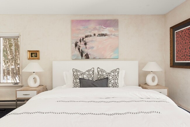 Building Photo - 60 Northway Dr