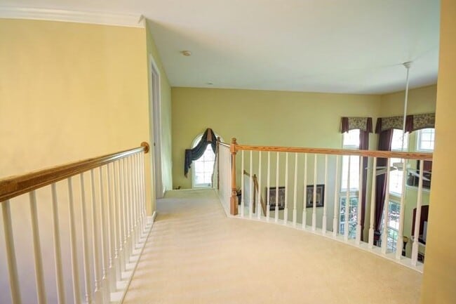 Building Photo - 4324 Canaan Way NE