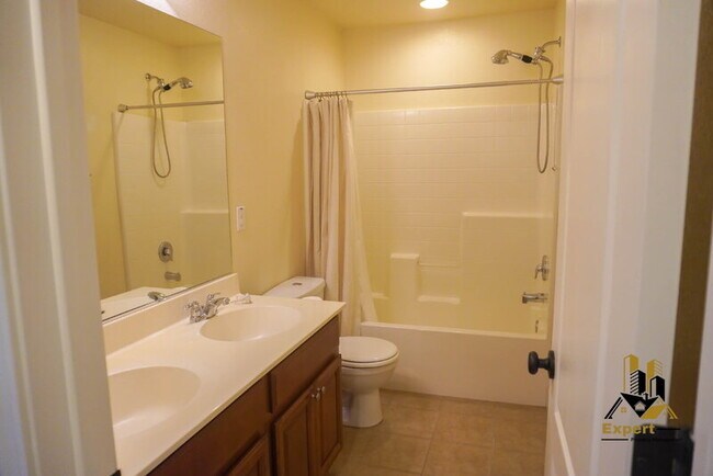 Building Photo - 2297 Big Creek Way