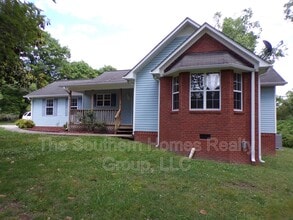 Building Photo - 1425 Hammerhill Rd