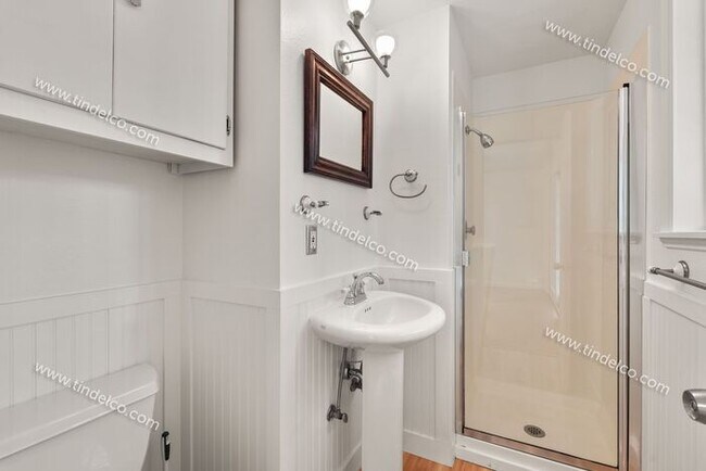 Building Photo - Beautiful 3-Bedroom, 2-Bath Home in Multno...