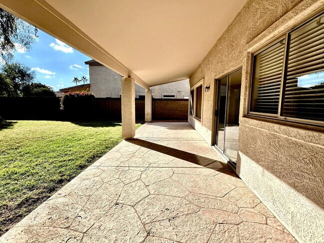 Building Photo - 7309 W Mohawk Ln