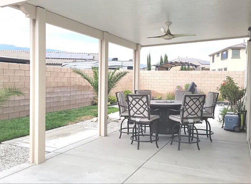 Building Photo - 7818 Poppy Ln