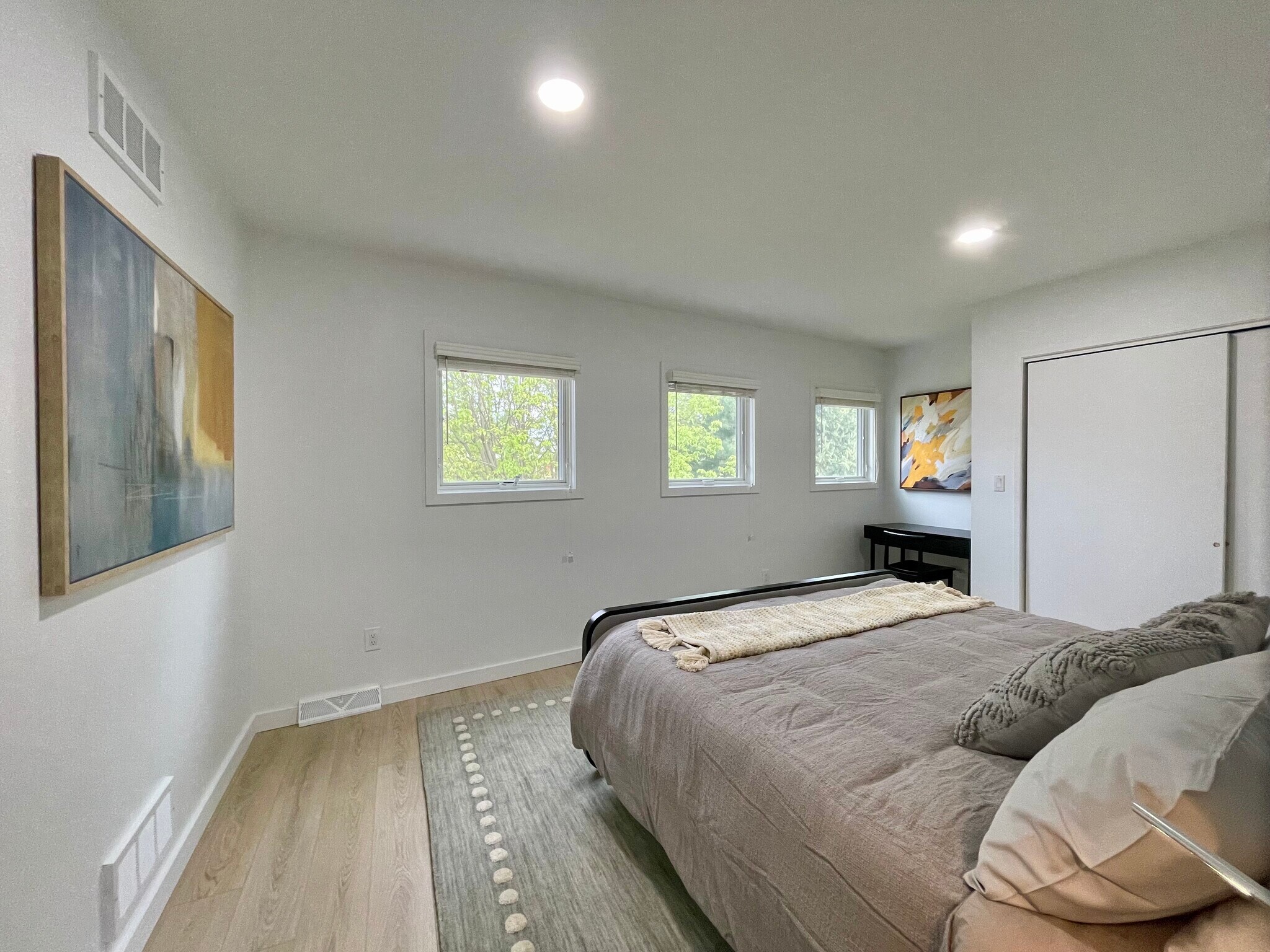 Building Photo - 323 Gross St