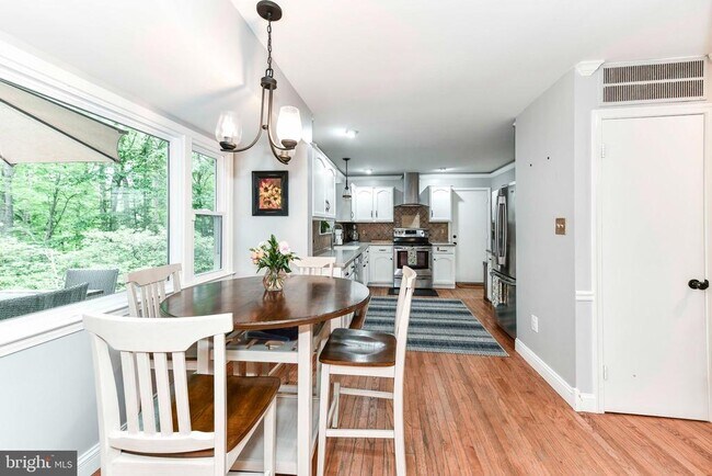Building Photo - 10428 Collingham Dr