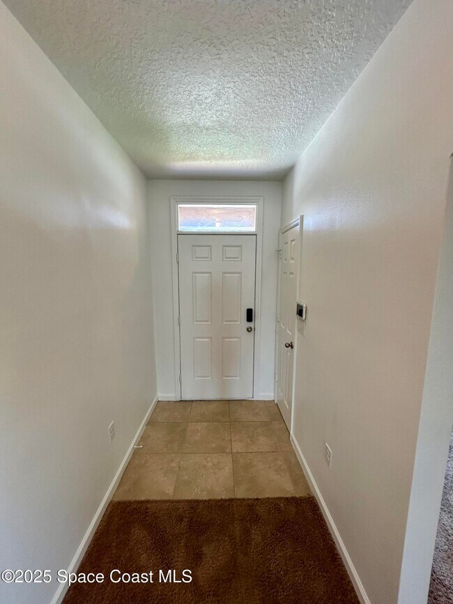 Building Photo - 134 Lure Ct SW