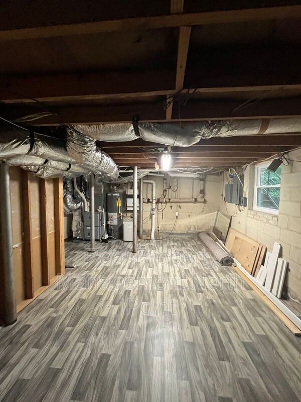 Building Photo - 2301 Echo Hills Cir NE