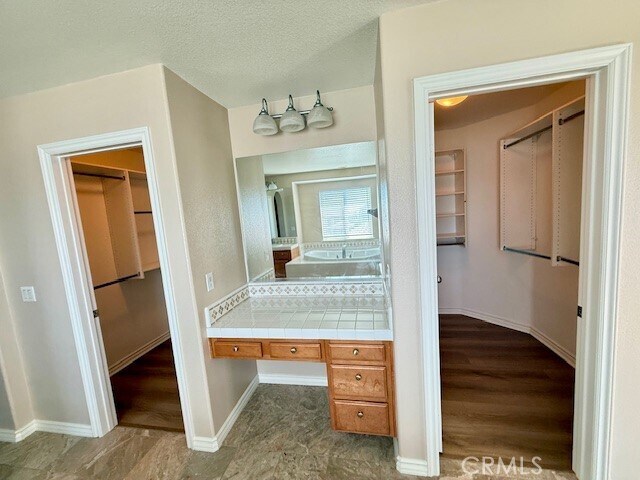 Building Photo - 12553 Winery Dr