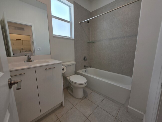 Building Photo - 2420 NW 131st Cir