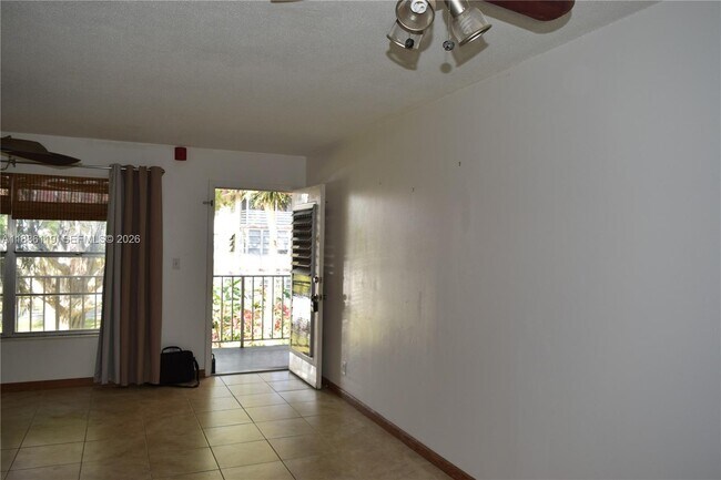 Building Photo - 2901 NW 47th Terrace