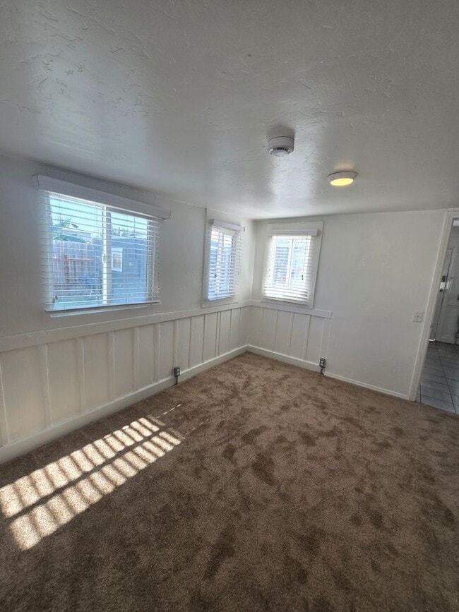 Building Photo - 4669 35th St