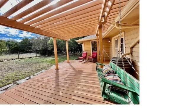 Building Photo - 1045 Hidden Hills Dr