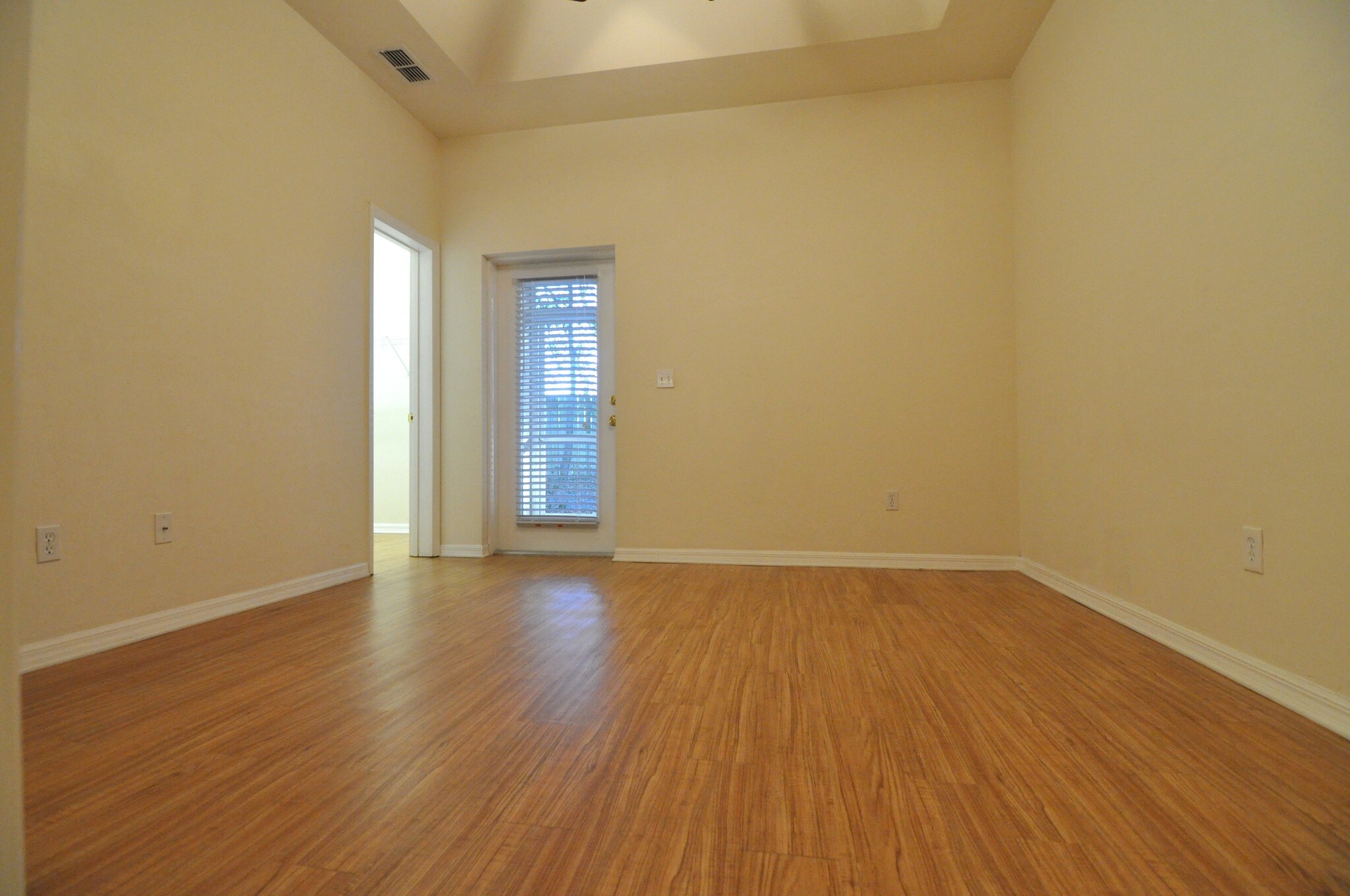 Building Photo - 358 SW 145th Dr