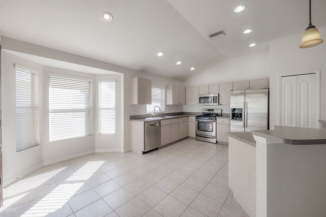 Building Photo - Brandon - 3 Bedroom 2 Bath Home in Gated C...