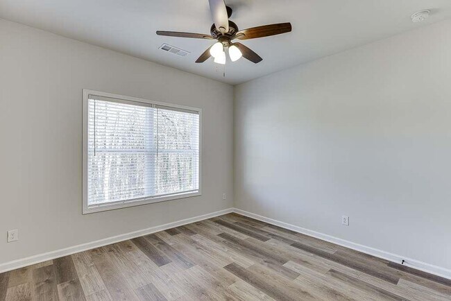 Building Photo - 3477 N Berkeley Lake Rd NW