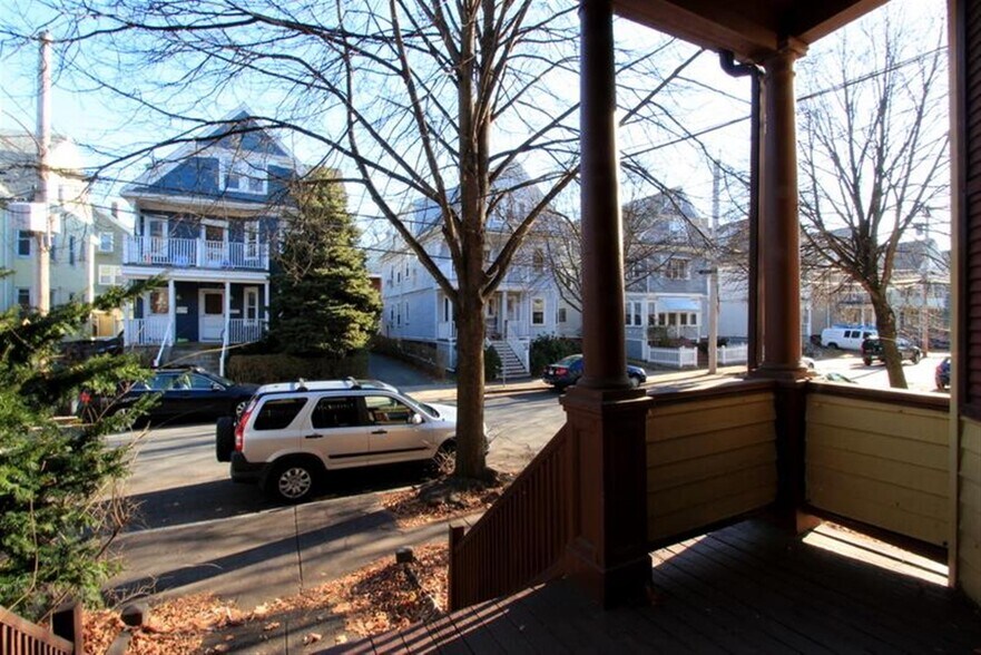 Building Photo - 92 Rogers Ave