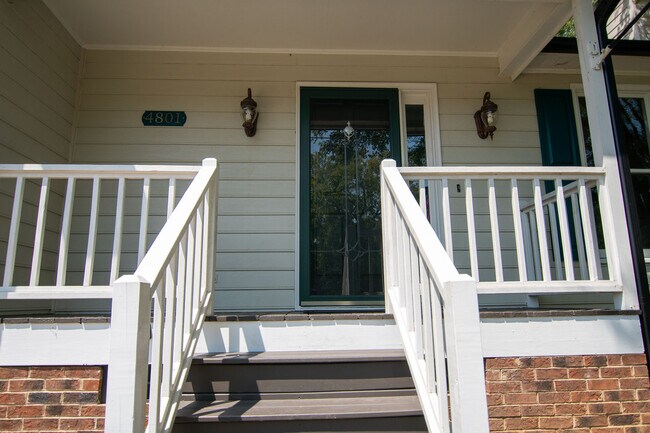 Building Photo - 4801 Buttonbush Dr