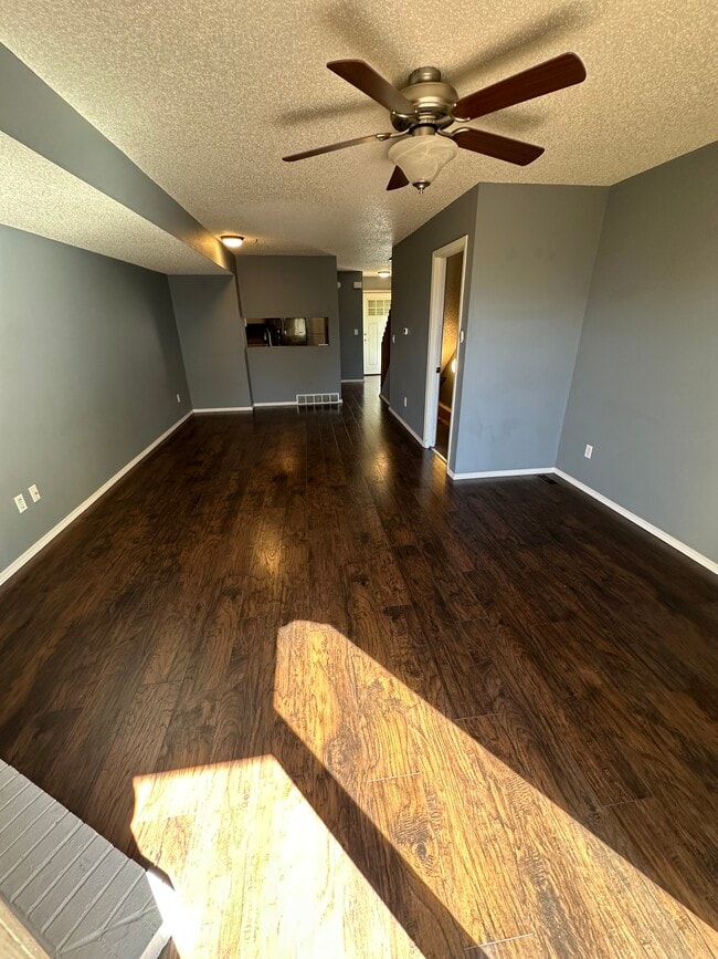 Building Photo - 7504 Banner Ct