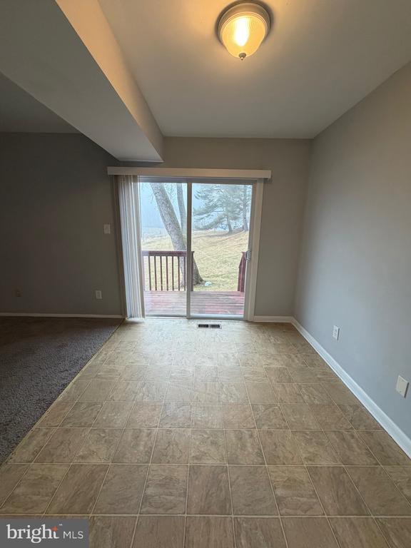 Building Photo - 153 Hammershire Rd