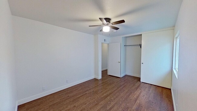 Building Photo - 24652 Vía Raza