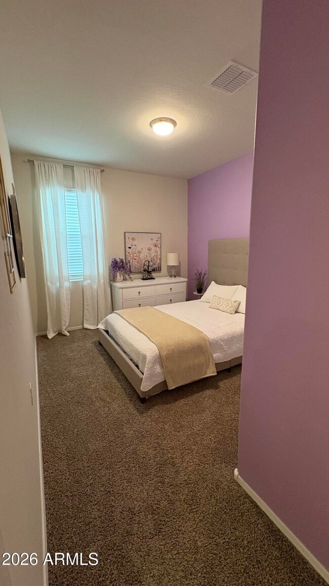 Building Photo - 30998 W Earll Dr