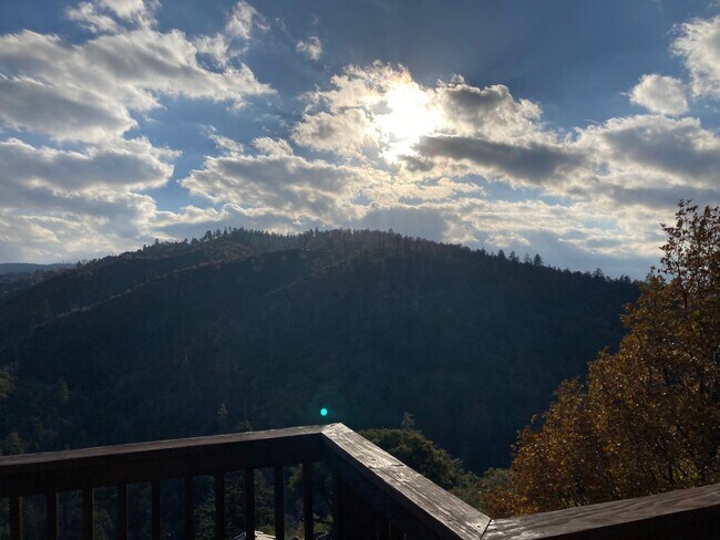 Building Photo - Magnificent Alpine Chalet with Breathe Tak...