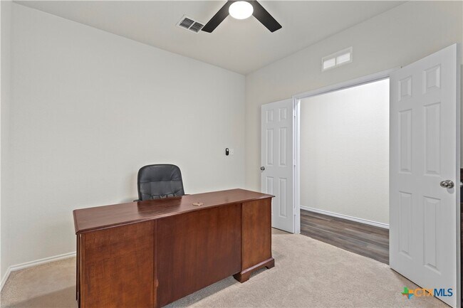 Building Photo - 808 Beacon Hts