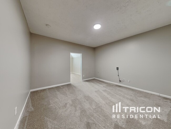 Building Photo - 1029 Matthews Way