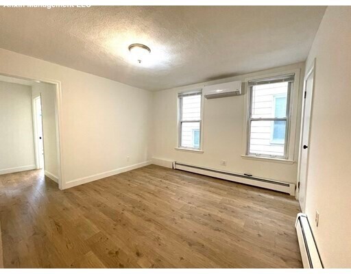 Building Photo - 48 Berkshire St