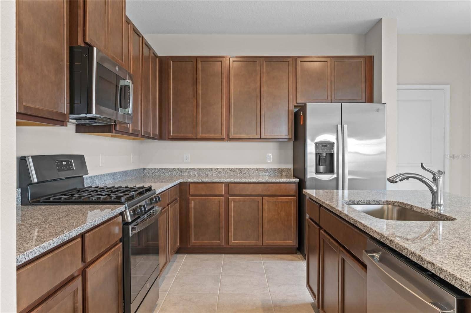 Building Photo - 3875 Denali Dr