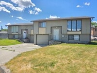 Building Photo - $1,850 - 3 Bed / 2 Bath Bright and Spacious Duplex in Spokane Valley