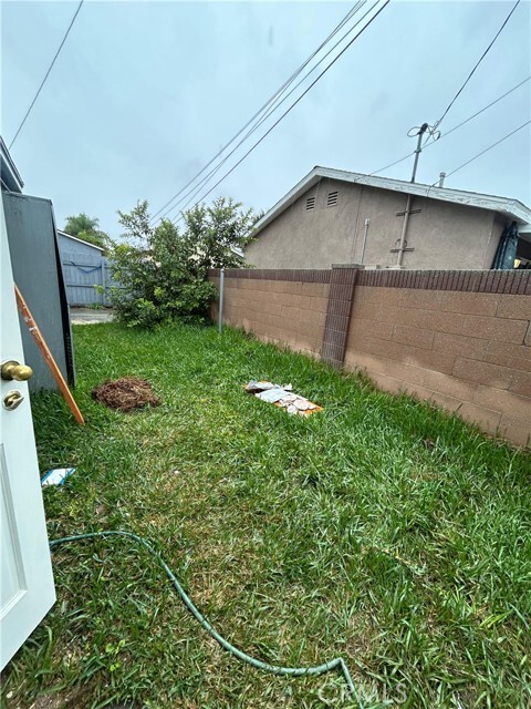 Building Photo - 8702 Belmont St