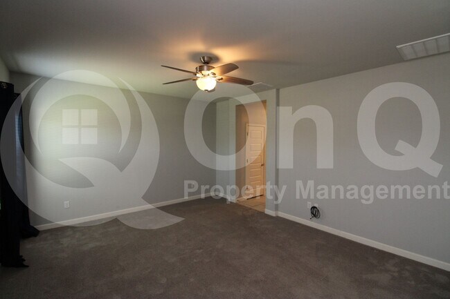 Building Photo - 11561 W Tom Henry Way