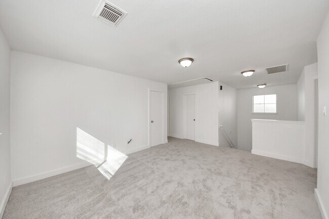 Building Photo - 20623 Patriot Park Ln