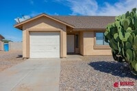 Building Photo - Perfect Duplex in Arizona City