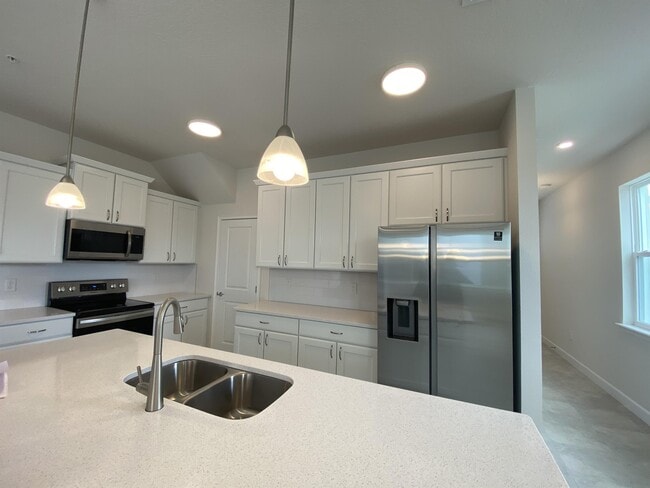 Building Photo - 9005 Via Di Canti Dr