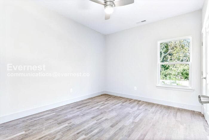 Building Photo - 1617 Roanoke Ave