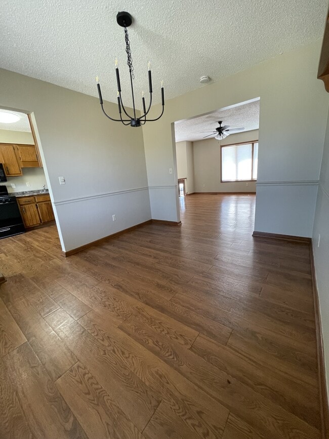 Building Photo - 2018 Timberridge Dr