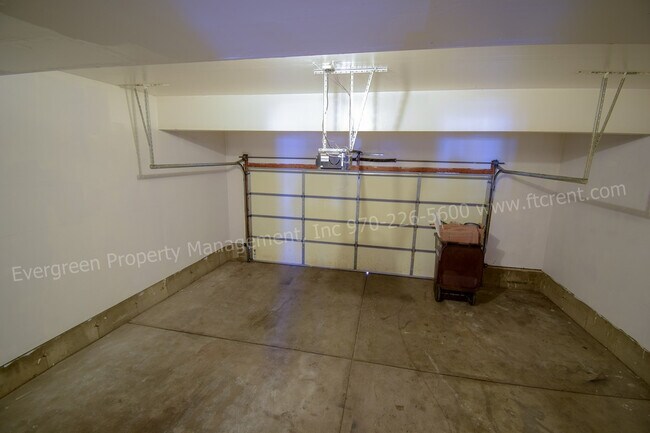 Building Photo - 127 Bayside Cir