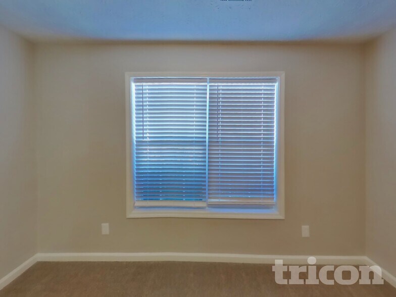 Building Photo - 125 Shenandoah Dr