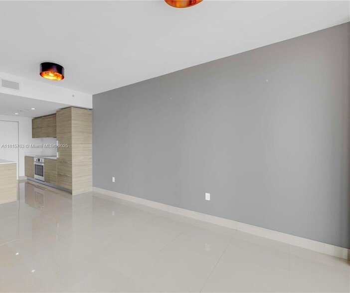 Building Photo - 1300 S Miami Ave