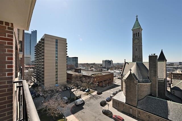 Building Photo - 10 Huron Ave